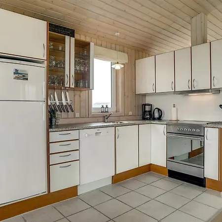 Eyvin - 100m From The Sea By Interhome Casa de Férias *