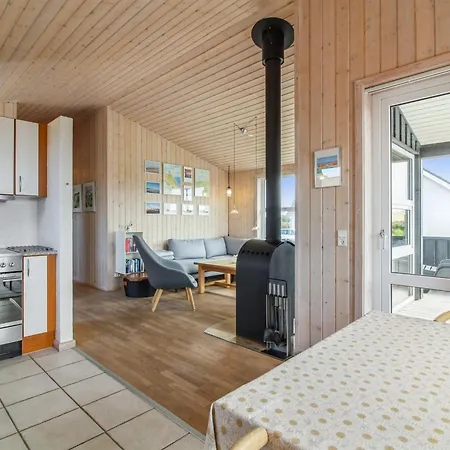 Eyvin - 100m From The Sea By Interhome Casa de Férias *