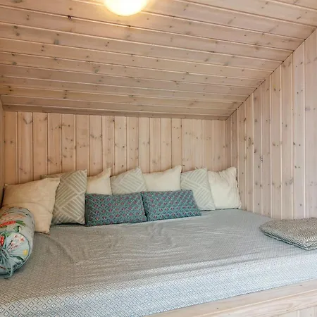 Eyvin - 100m From The Sea By Interhome *