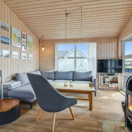 Eyvin - 100m From The Sea By Interhome *
